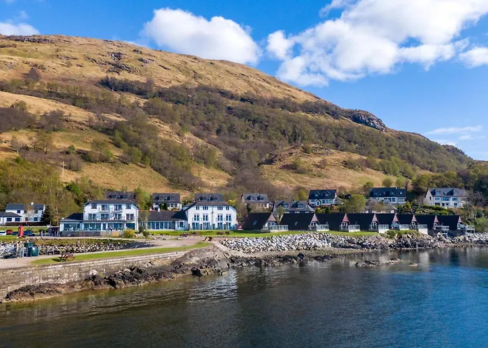 Loch Linnhe Waterfront Lodges With Hot Tubs