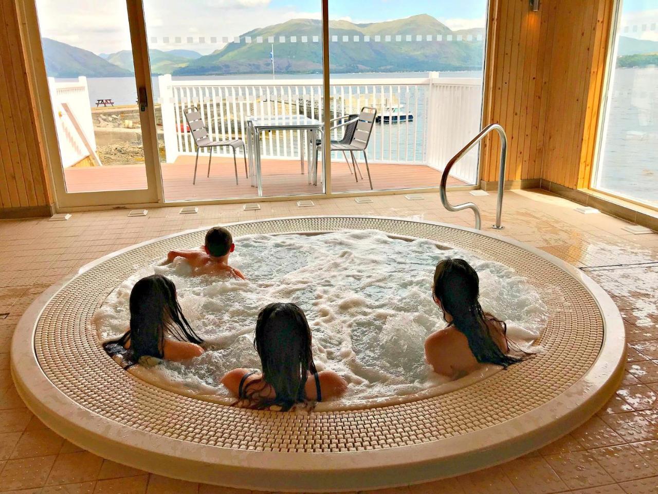 Casa vacanze Loch Linnhe Waterfront With Hot Tubs