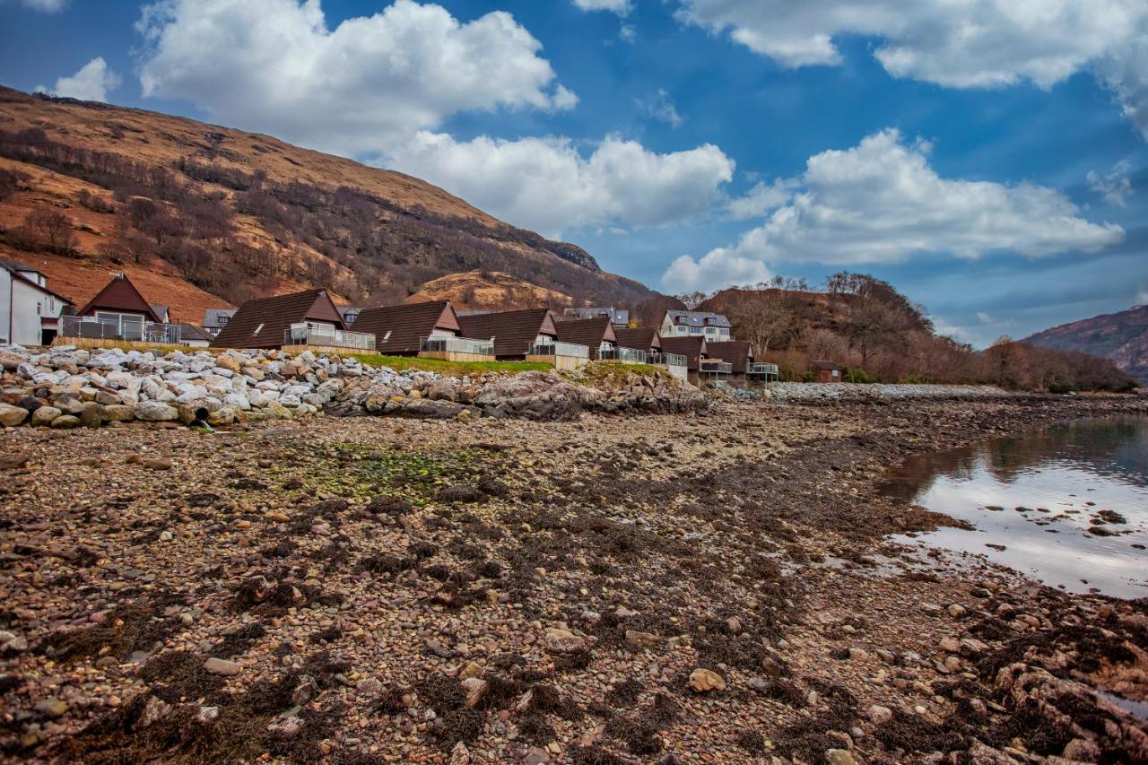 Loch Linnhe Waterfront With Hot Tubs Holiday home