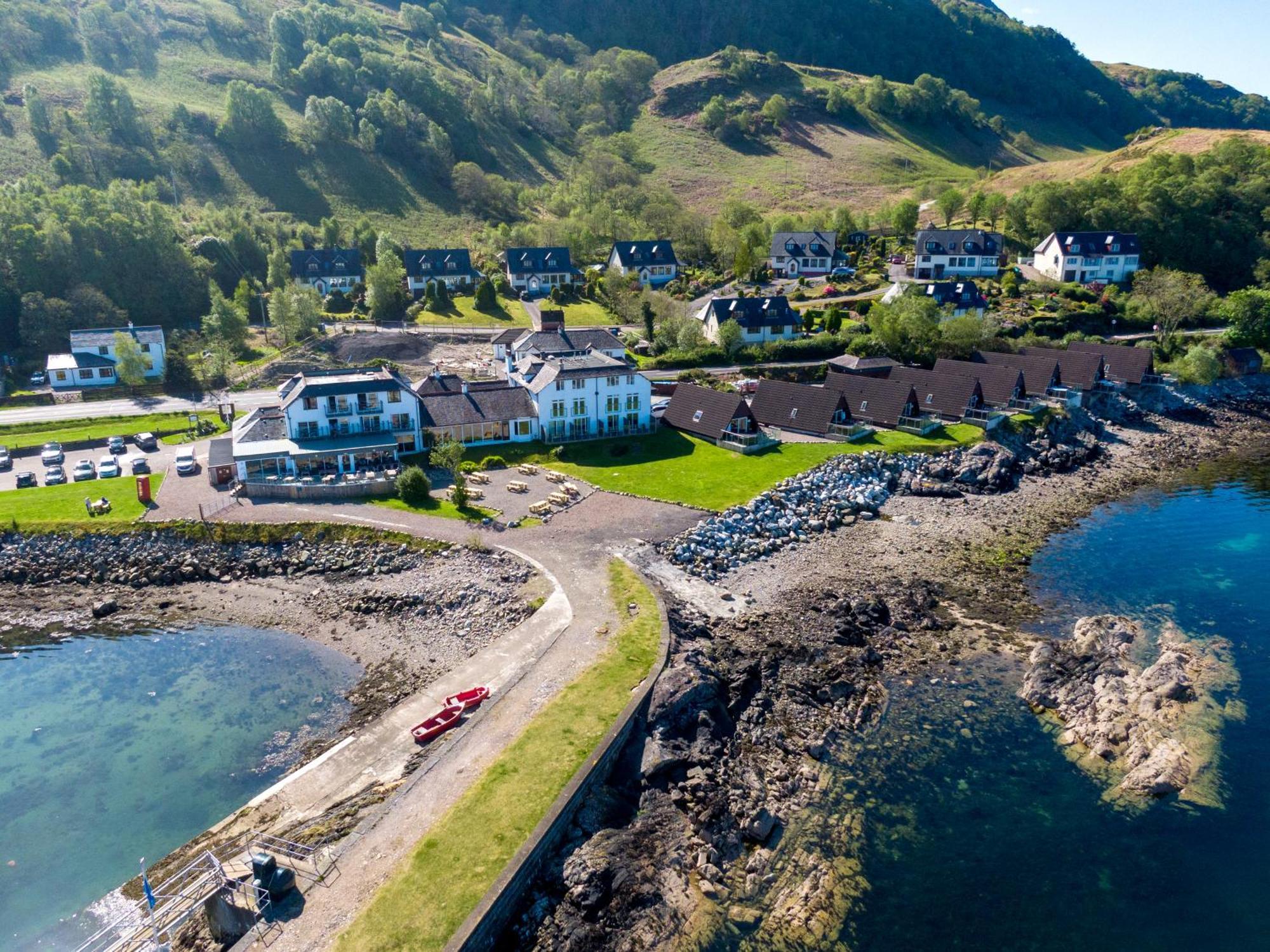 Loch Linnhe Waterfront With Hot Tubs * Glencoe