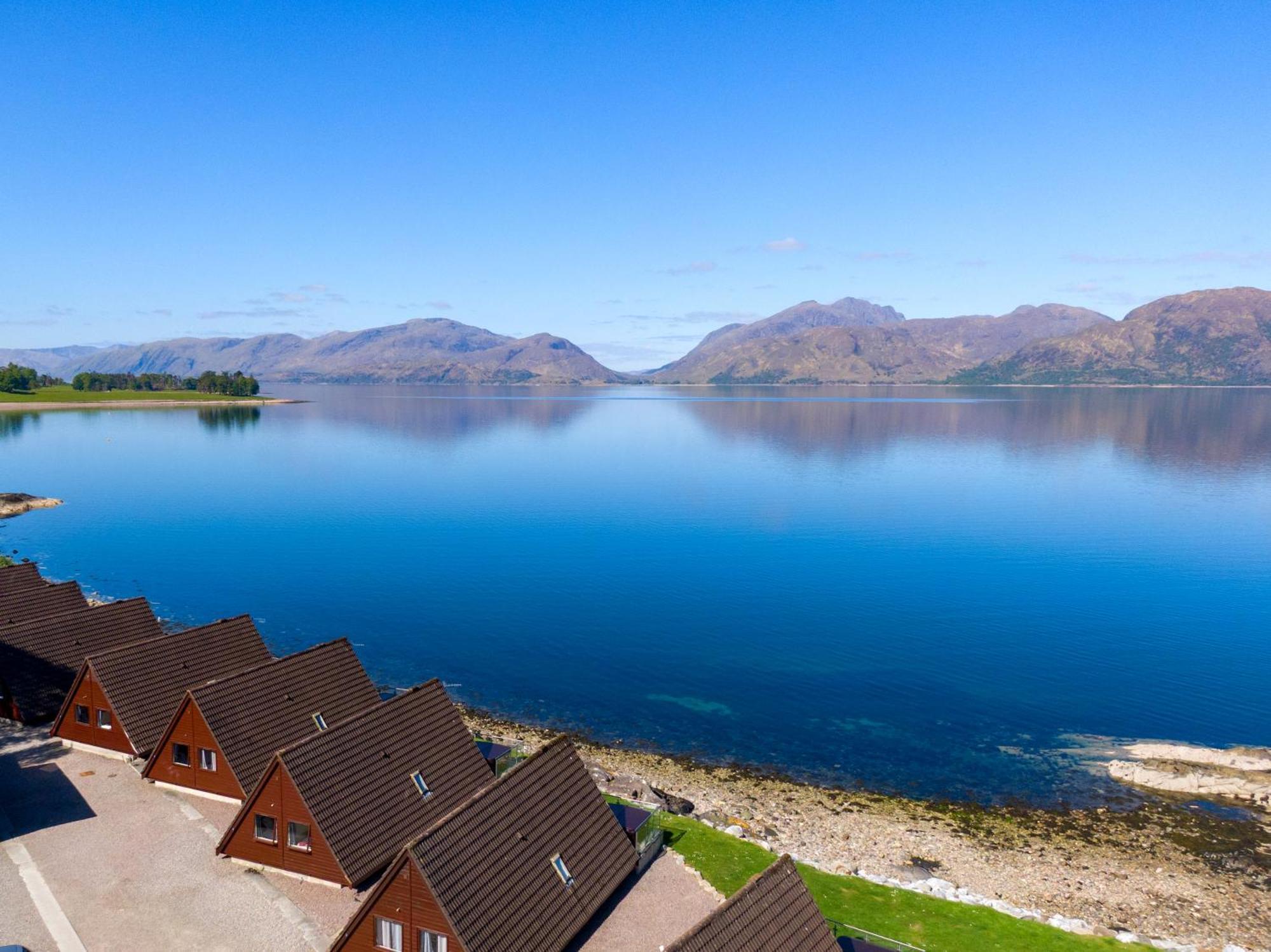 Holiday home Loch Linnhe Waterfront With Hot Tubs